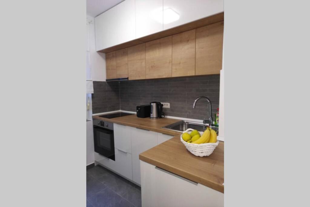 Art & Design Apt - City Center تيميشورا المظهر الخارجي الصورة
